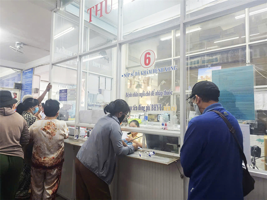 TP.HCM khẩn trương hoàn tất cấp thẻ BHYT cho người dân vùng An toàn khu